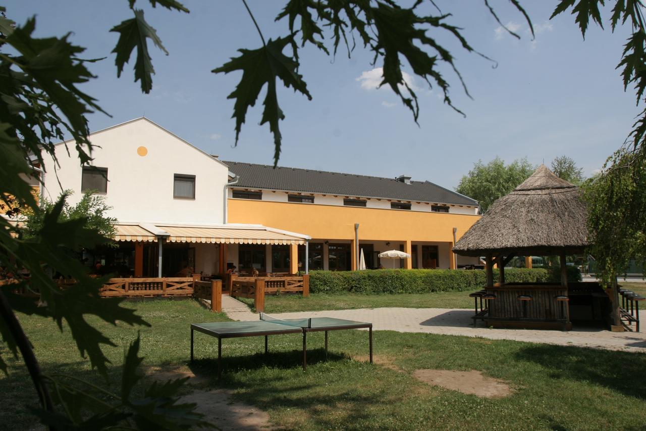 Georgshof Hotel Podersdorf am See Exterior foto